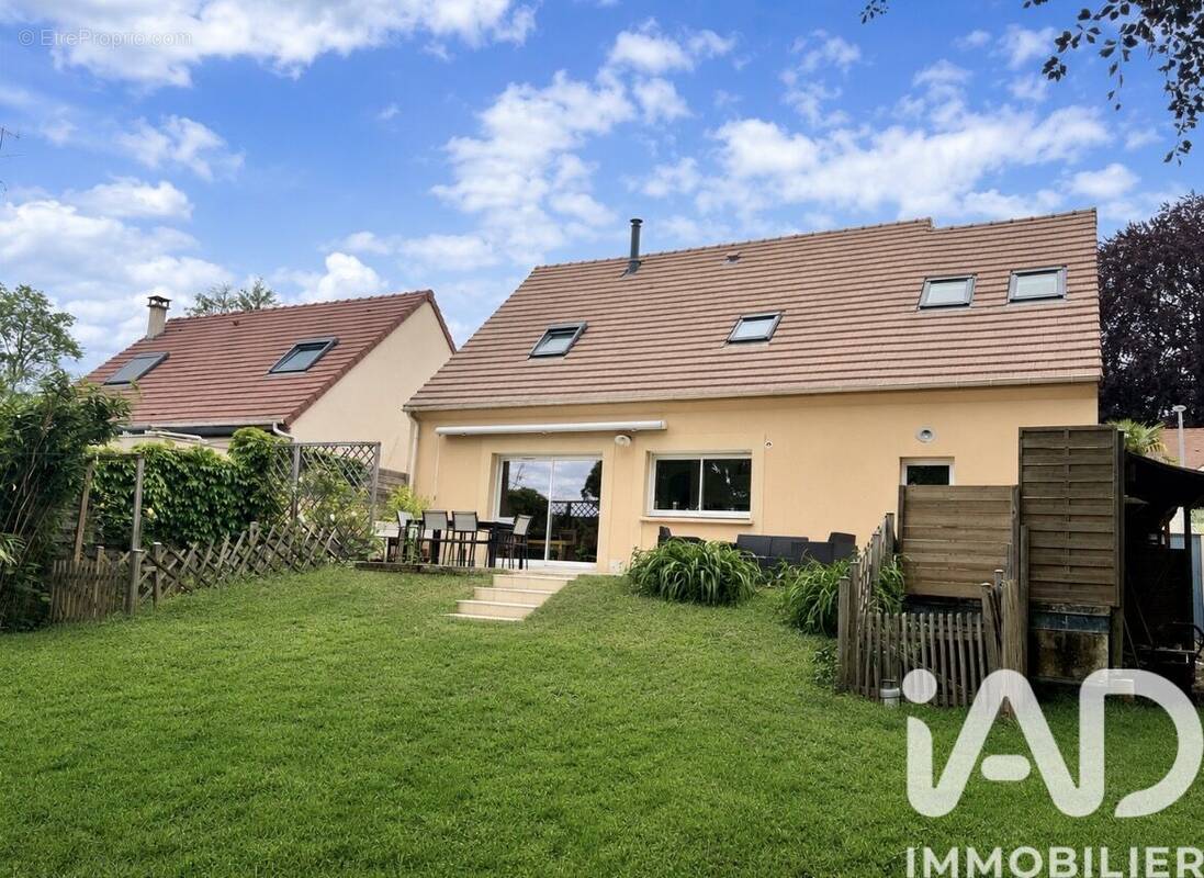 Photo 1 - Maison à SAINT-CHERON