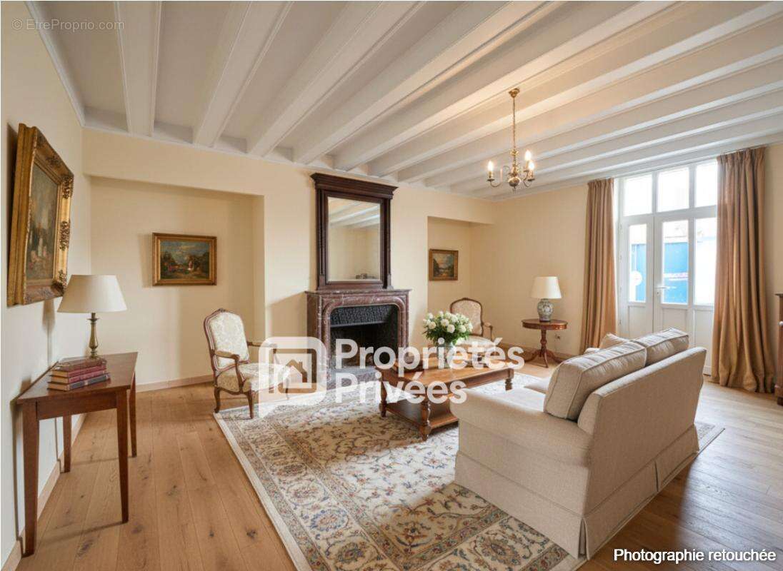 A VENDRE 37420 HUISMES Maison 205 M² dépendances - photo 4