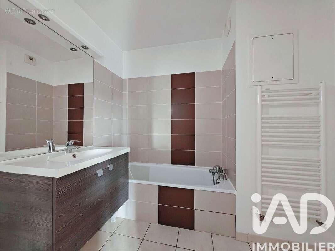 Photo 4 - Appartement à VENISSIEUX