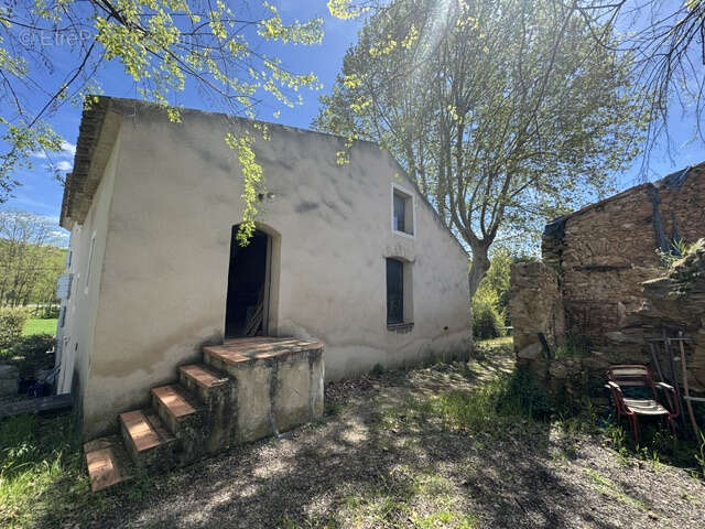 La Tour d'Aigues - Propriété de charme et de caractère du 18ième - photo 4
