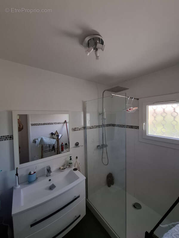 Appartement à SAINT-CYR-SUR-MER