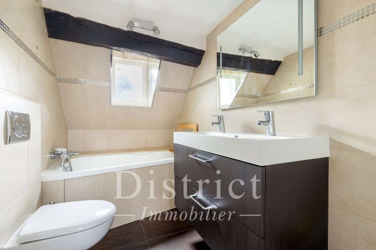 Appartement à PARIS-4E