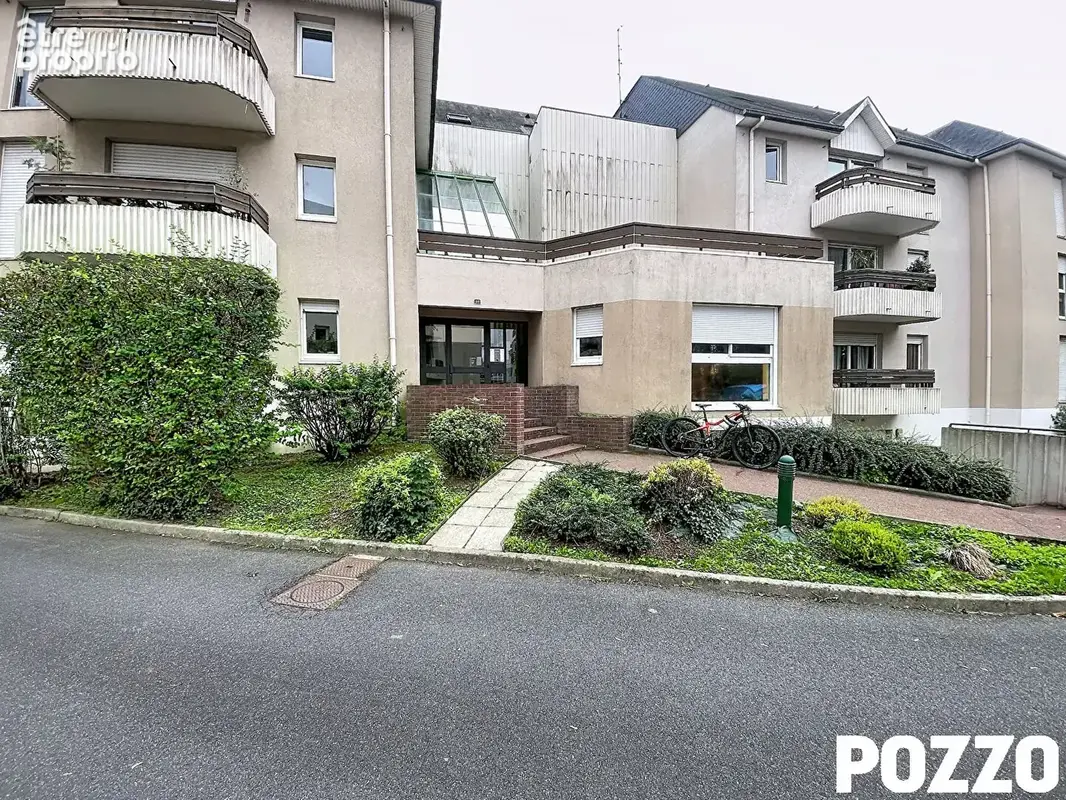 Appartement 2 pièces avec balcon plein sud, parking et cave - photo 2