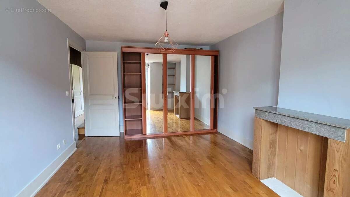 Maison à LONS-LE-SAUNIER