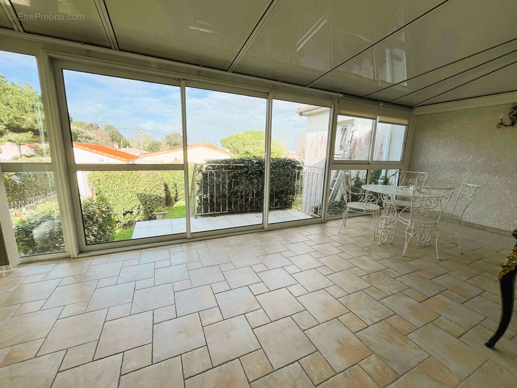 Maison à MESCHERS-SUR-GIRONDE