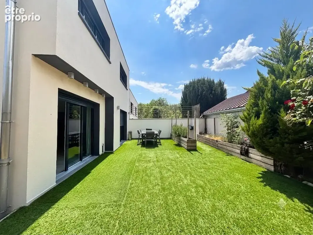 Villa moderne proche Genève avec Studio loué - photo 2