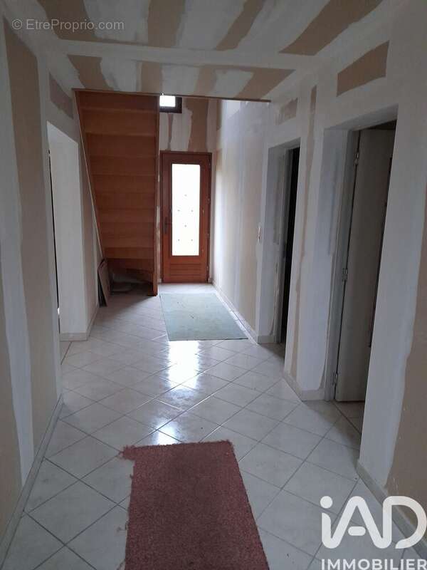 Maison 216 m² à Hampigny  - photo 6