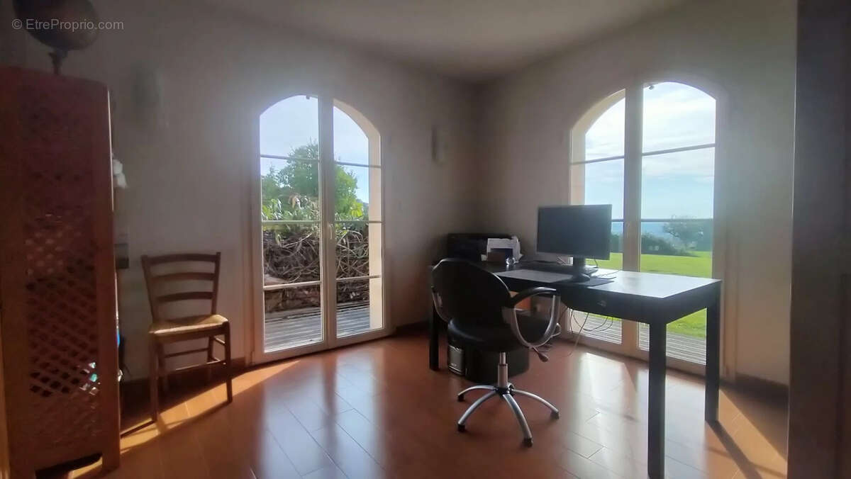 Maison à LA FERTE-BERNARD