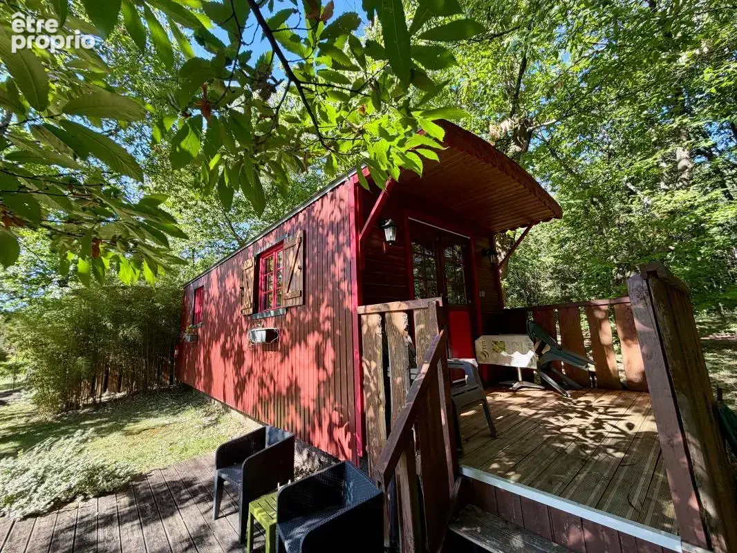 Maison de charme de plain-pied avec 2 roulottes, dépendances et plus de 4 hectares - photo 11