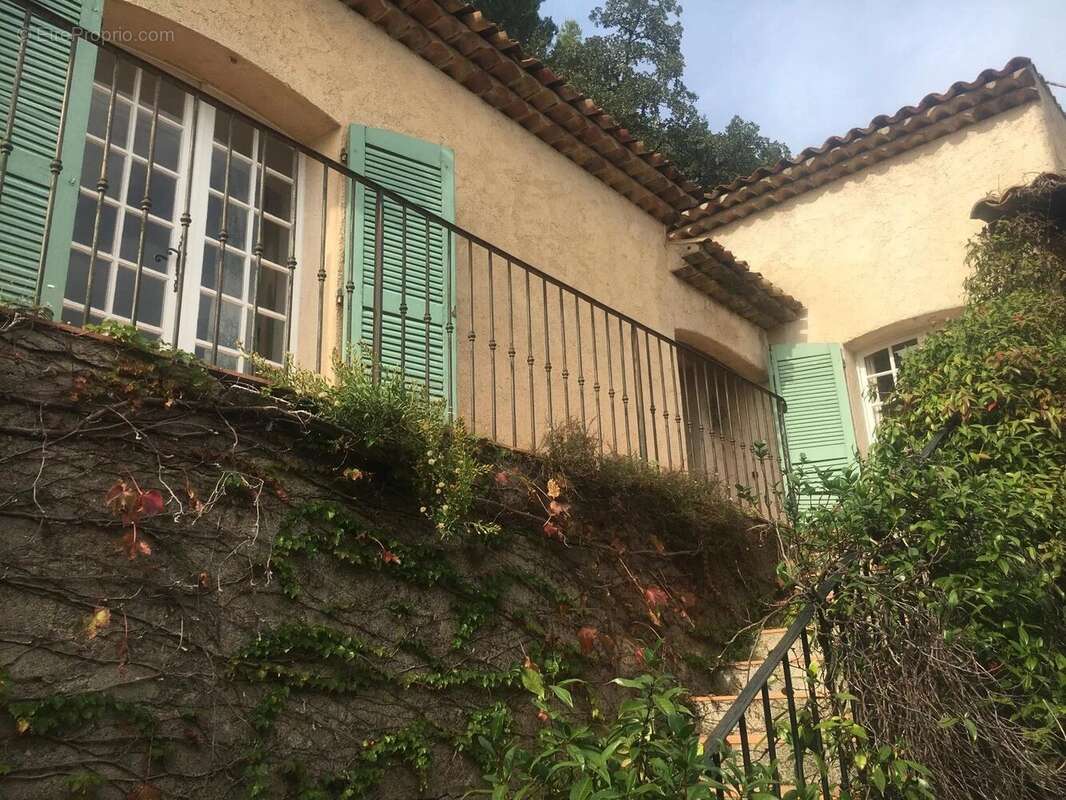 Maison à MOUGINS