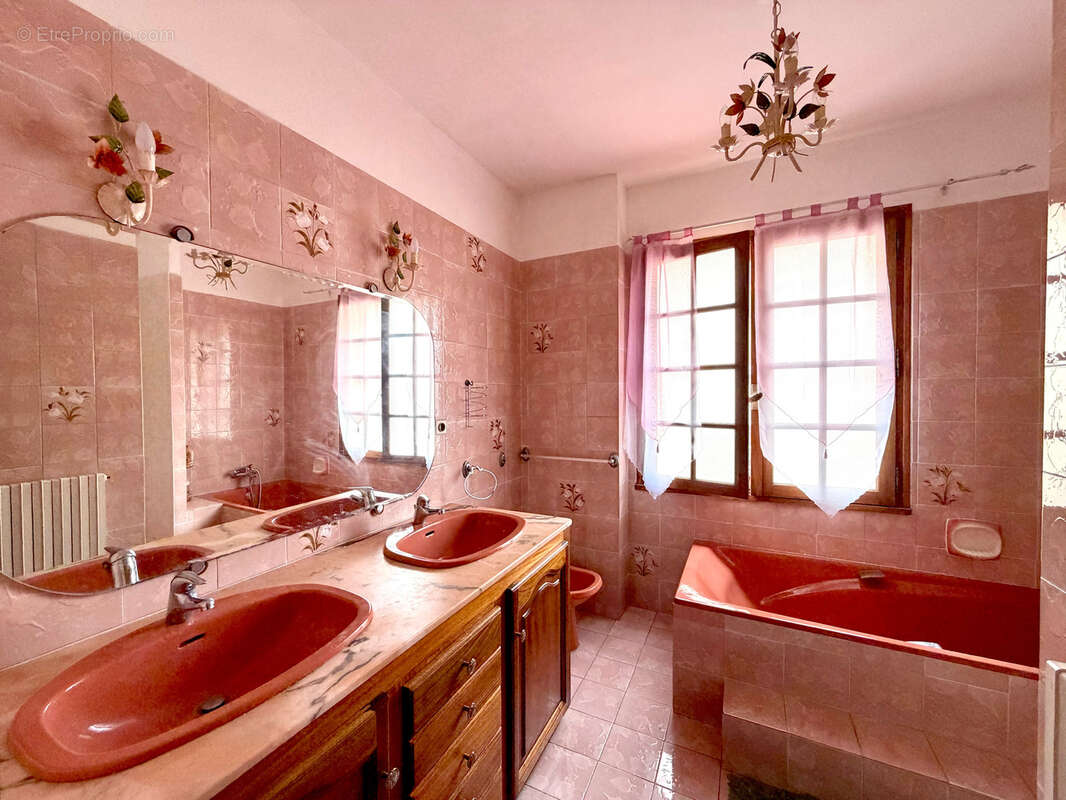 Maison à HYERES