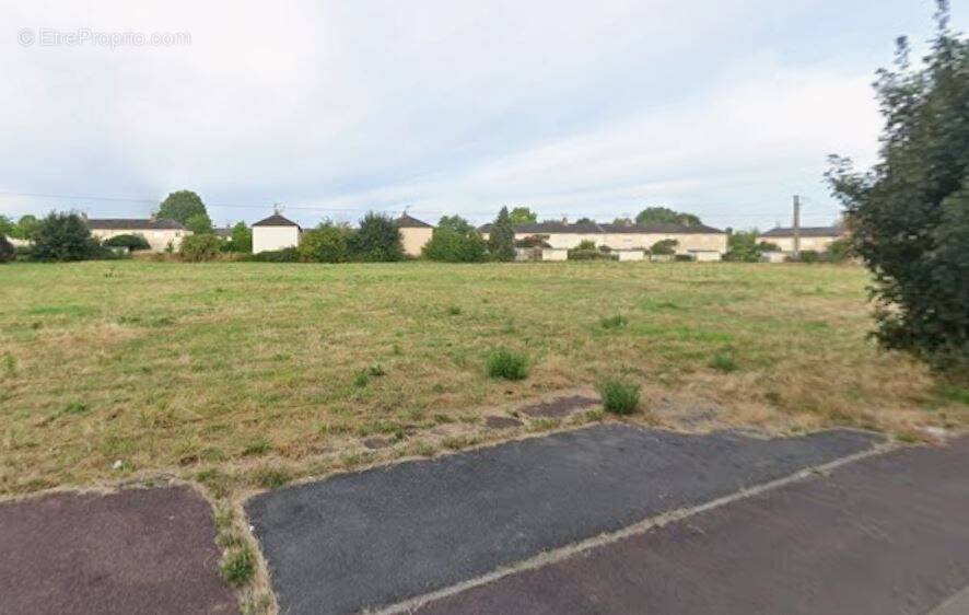 Terrain à LAMBRES-LEZ-DOUAI