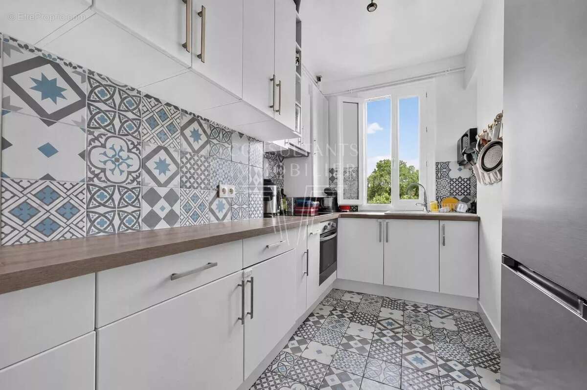 Appartement à LEVALLOIS-PERRET