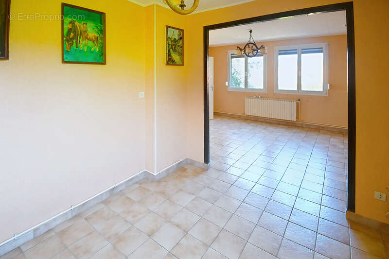 Maison individuelle au calme – 3 chambres – garage – terrain 6 ares - photo 4