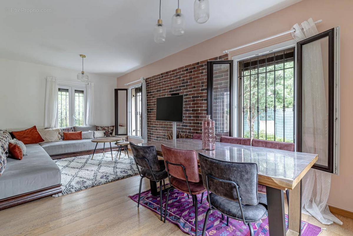 Maison à ROMAINVILLE