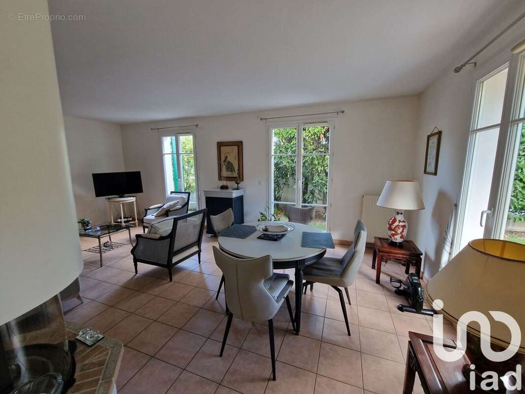 Photo 4 - Maison à LE PLESSIS-BOUCHARD