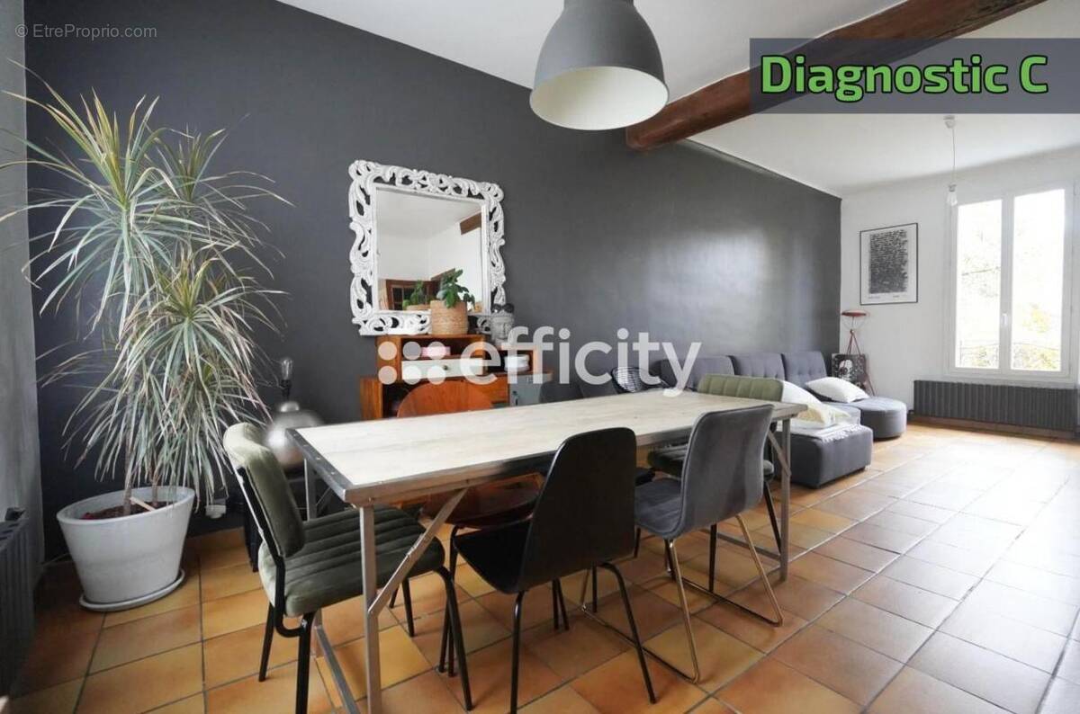 Maison à L&#039;HAY-LES-ROSES