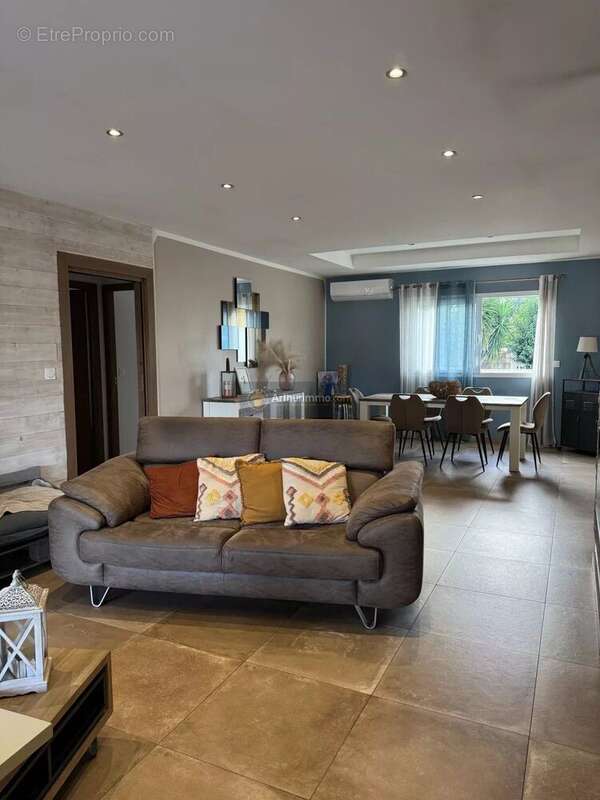 Maison à PRUNELLI-DI-FIUMORBO