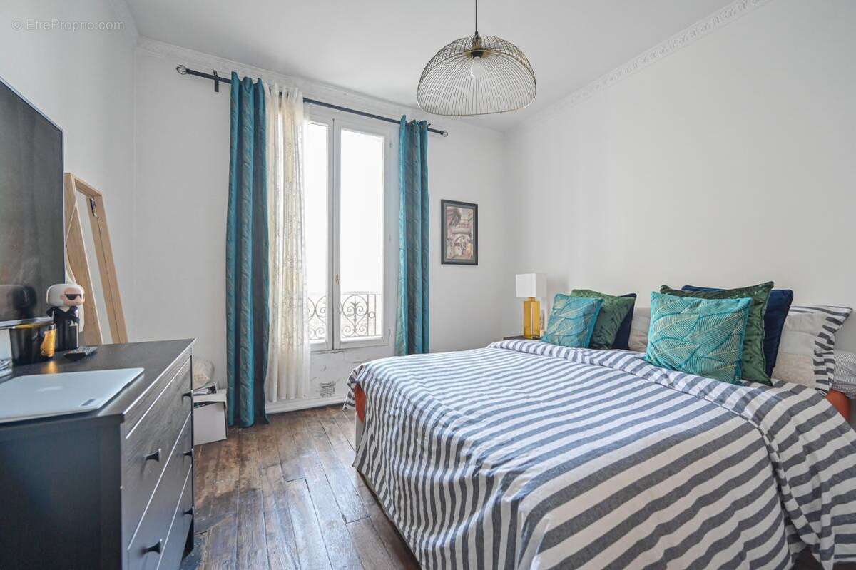 Appartement à PARIS-18E