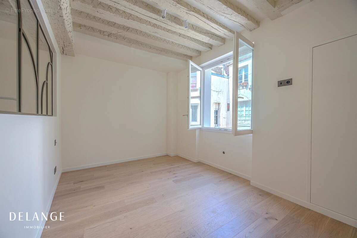 Appartement à PARIS-5E