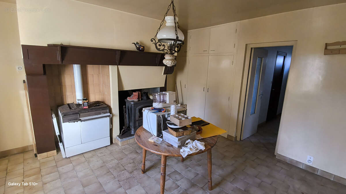 Maison à LA CROISILLE-SUR-BRIANCE