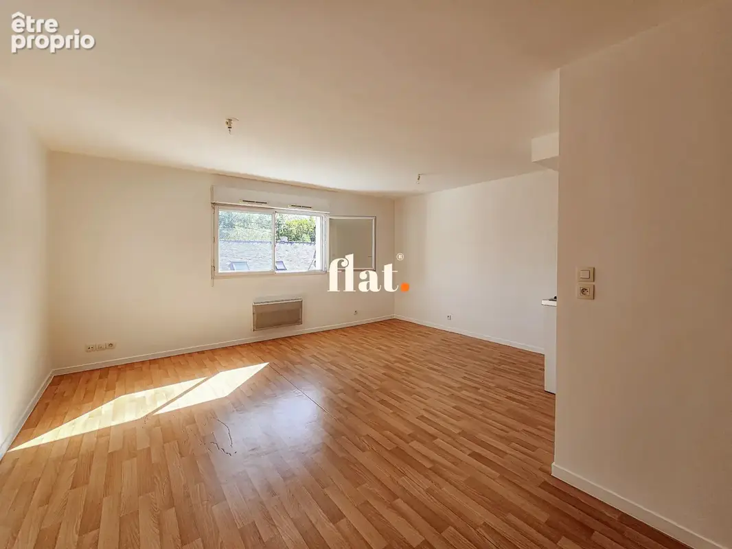 Grand studio avec stationnement proche facultés - photo 6
