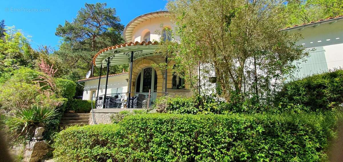 Maison à SAINT-ANTONIN-NOBLE-VAL