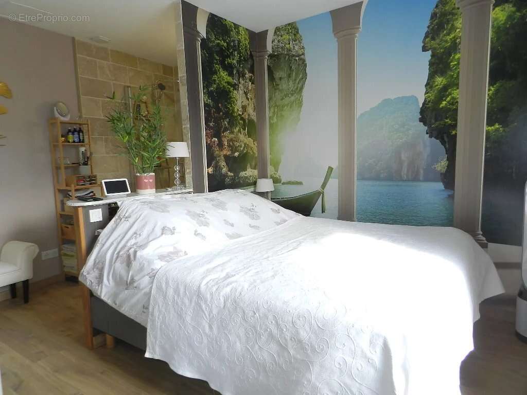 Centre ville, maison entierement restauree avec garage, jardin et jacuzzi. - photo 11