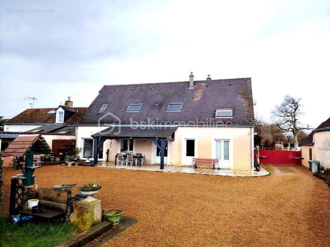 Maison à AUZOUER-EN-TOURAINE
