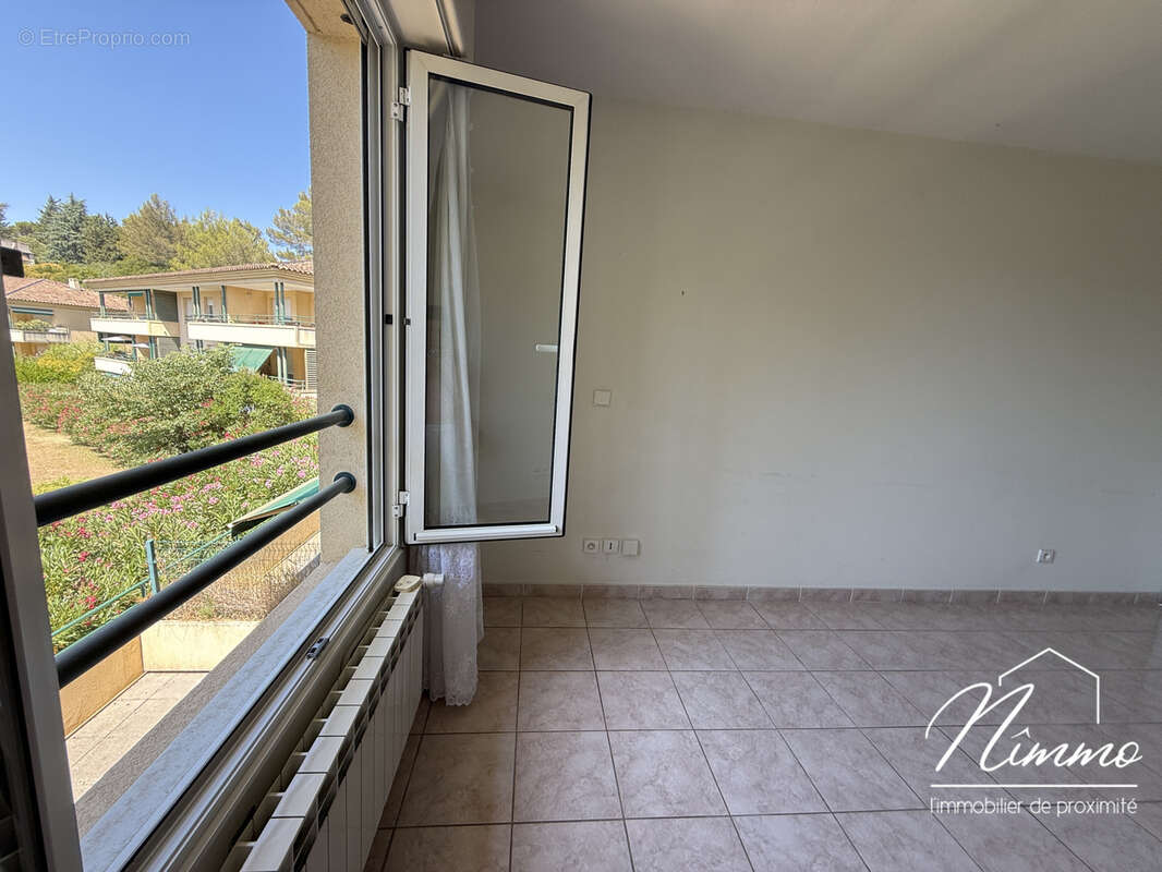 Nimes cigale les villegiales appartement t7 terrasses double garages piscine - photo 9