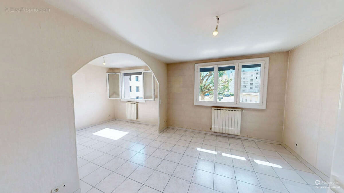 T3 - 52m2 - Copro ravalée et isolée - Vue montagnes - DPE C - Fontaine - photo 7