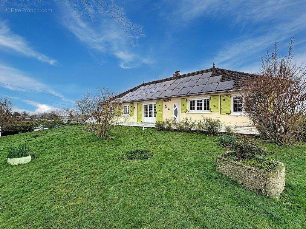 Maison à PICAUVILLE