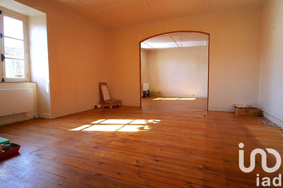 Photo 3 - Maison à AMBERT