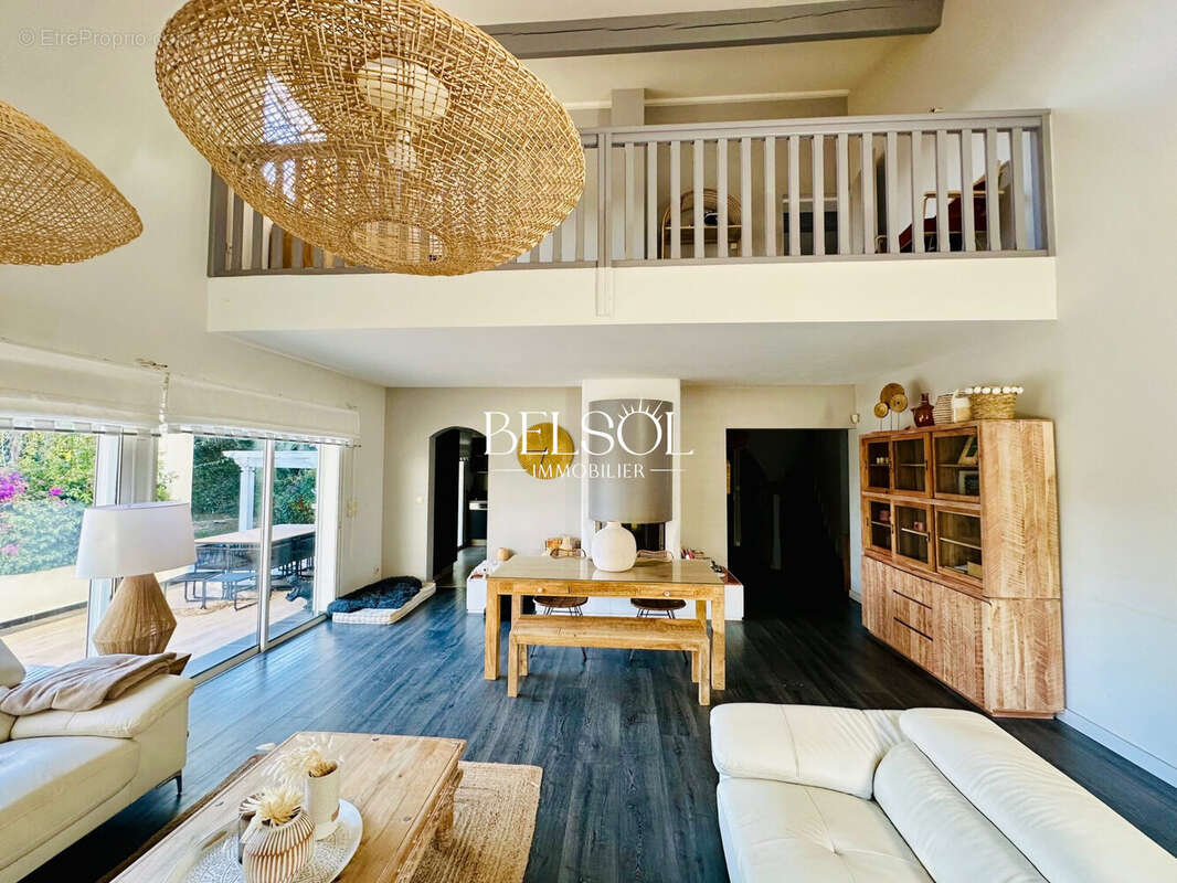 Maison à SAINT-CYPRIEN