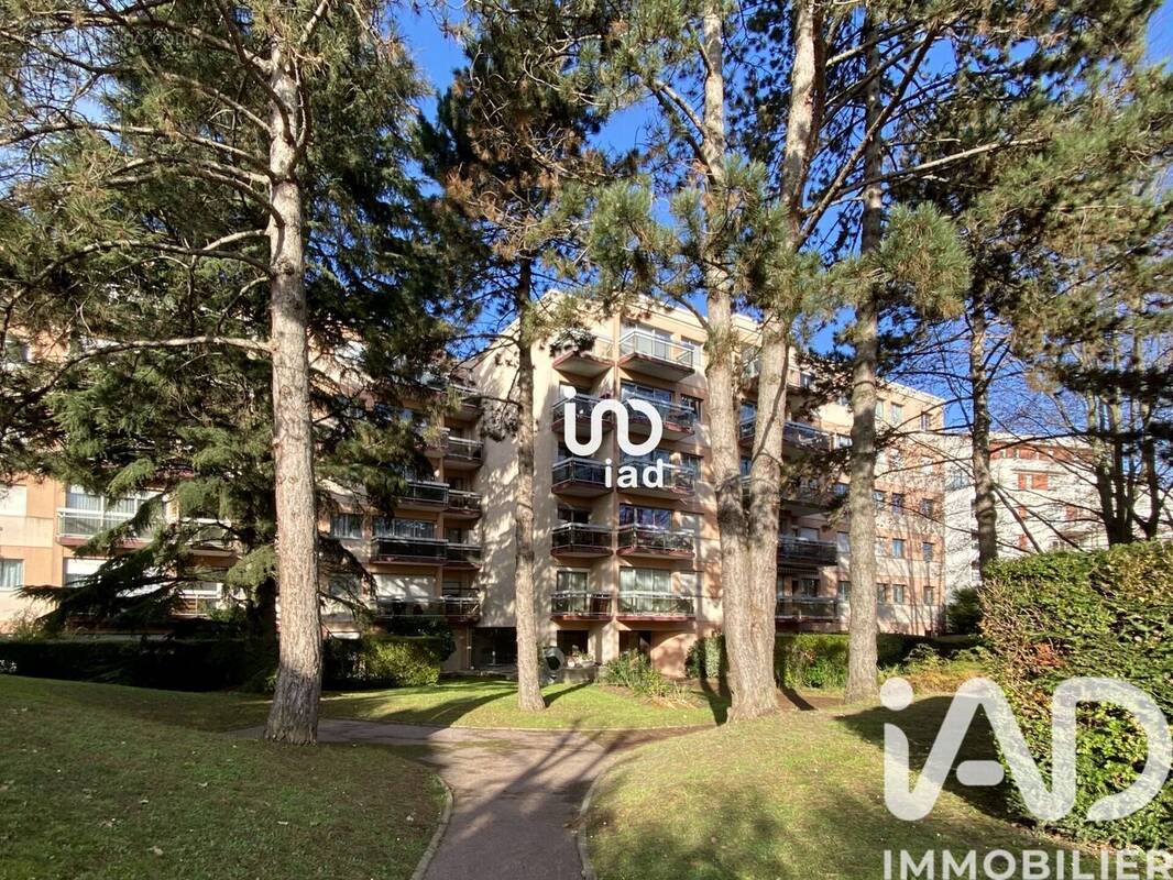 Photo 1 - Appartement à LIVRY-GARGAN