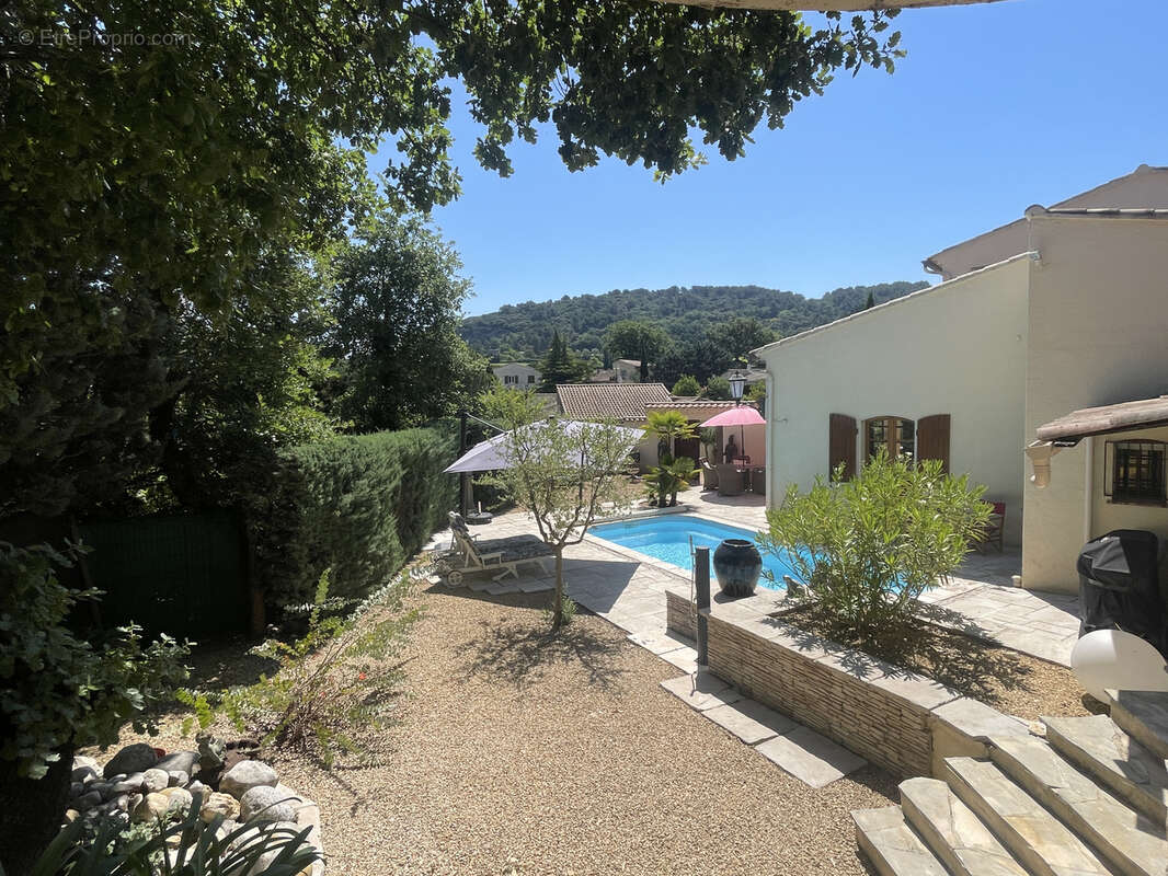 Maison à VAISON-LA-ROMAINE