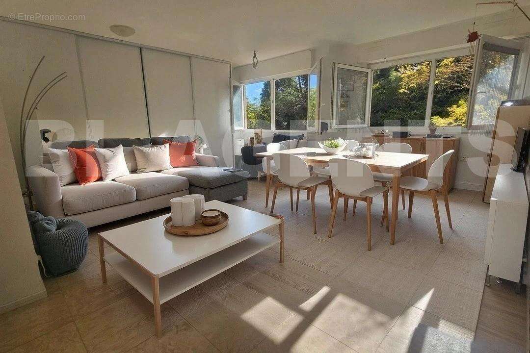 DB659422-2895-E8C8-A5F9-CDC7D079CC7F - Appartement à MARSEILLE-12E