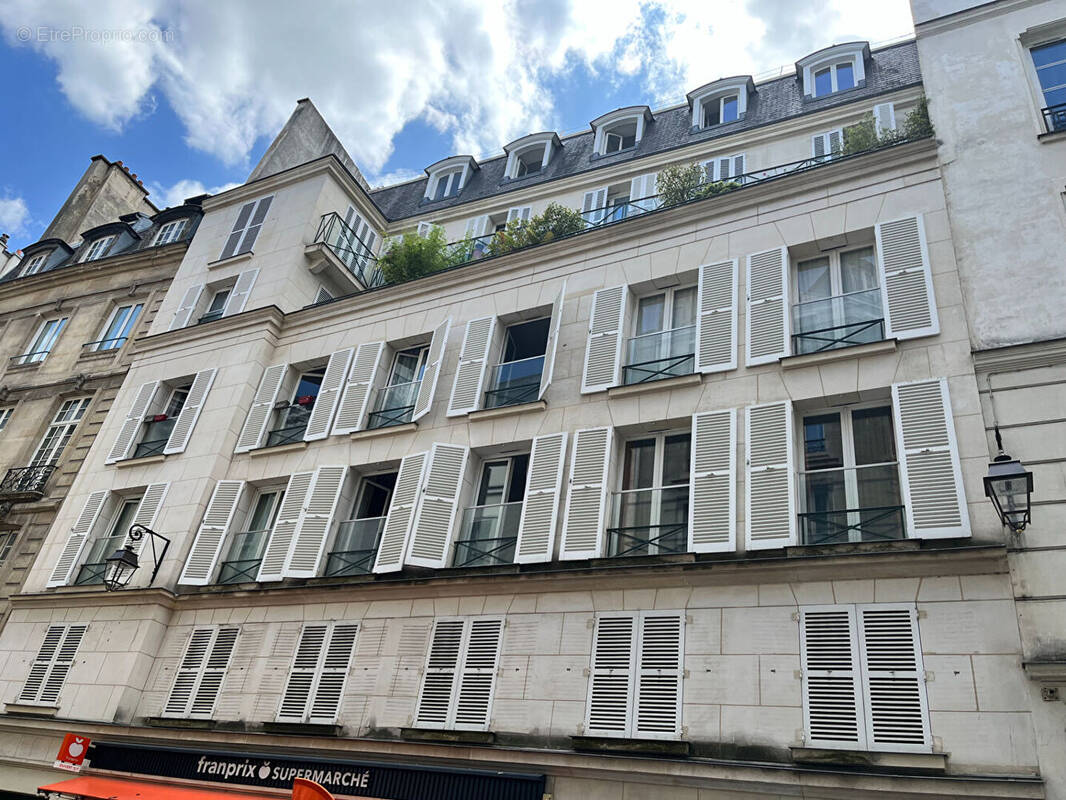 Appartement à PARIS-4E