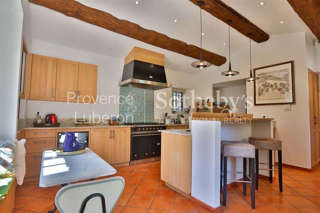 Maison à L&#039;ISLE-SUR-LA-SORGUE