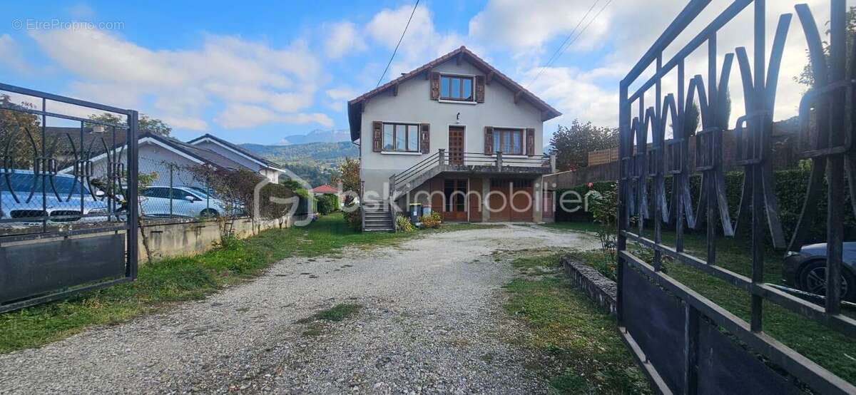 Maison à COUBLEVIE