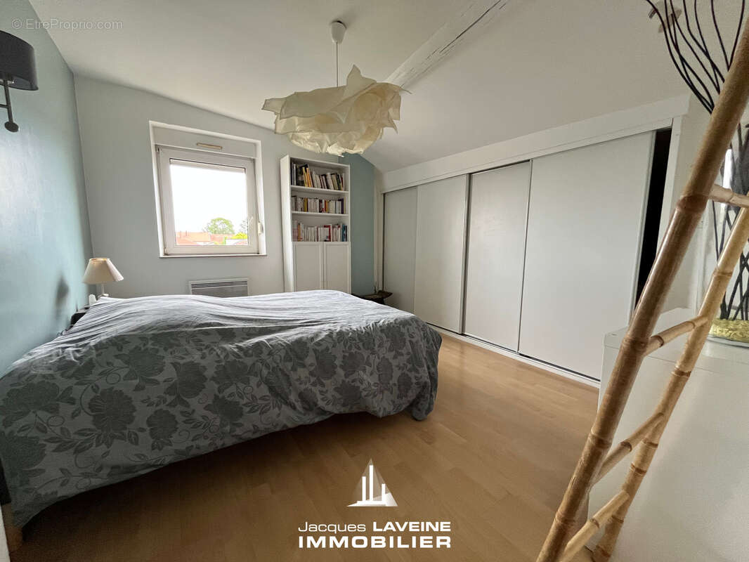 Appartement à CUVRY