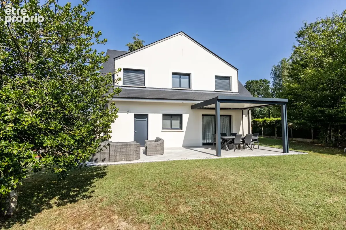Maison 115 m² à Saint-Denis-De-L'hotel  - photo 8