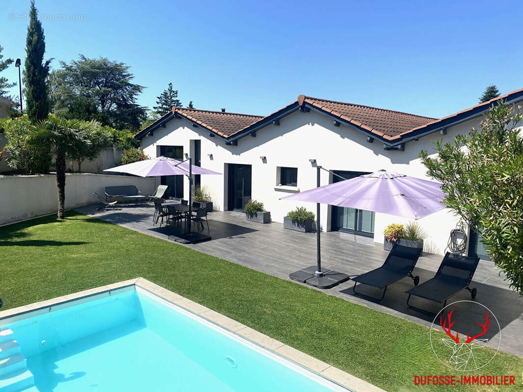Maison à NEUVILLE-SUR-SAONE