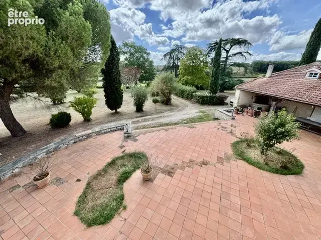 Grande maison gasconne (213m2) avec dépendances (300m2) sur parc de 18470 m2 à 15 minutes d'Auch - photo 17