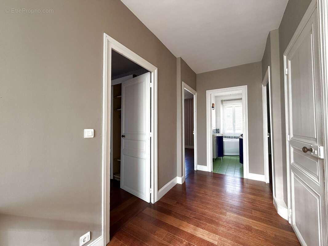 Belle maison de maitre. - photo 10
