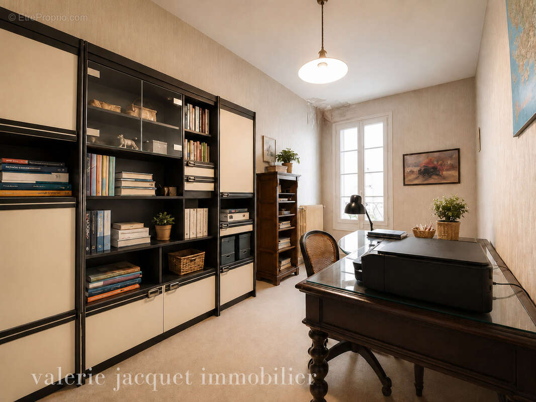 Maison bourgeoise de caractère avec jardin et cave voûtée   Centre de Coutras - photo 21