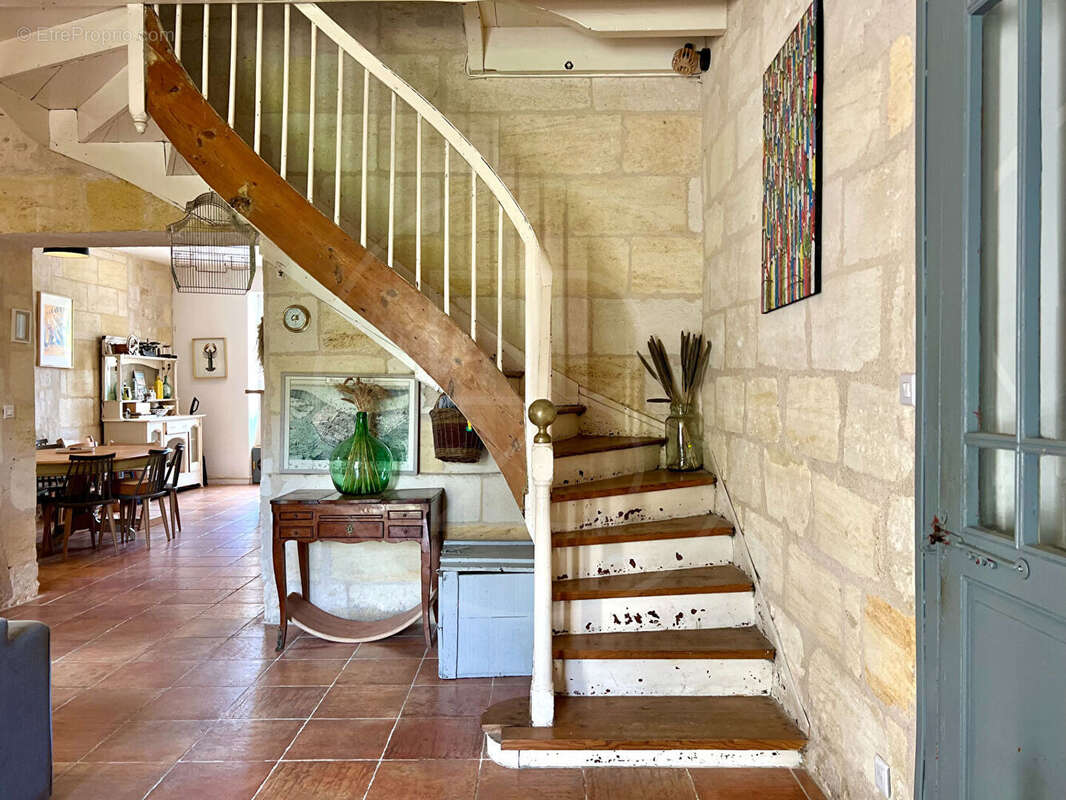Maison à VAYRES