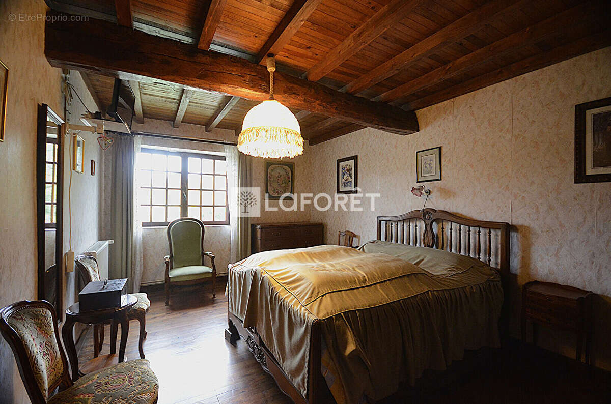 Maison à BOURG-SAINT-CHRISTOPHE