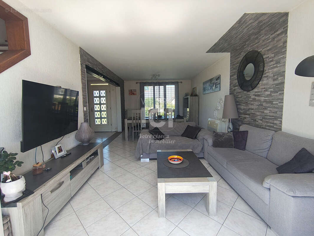Maison familiale de 125 m² avec sous-sol complet - photo 2