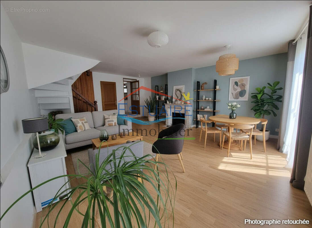 Maison à SAINT-ETIENNE-DE-MONTLUC